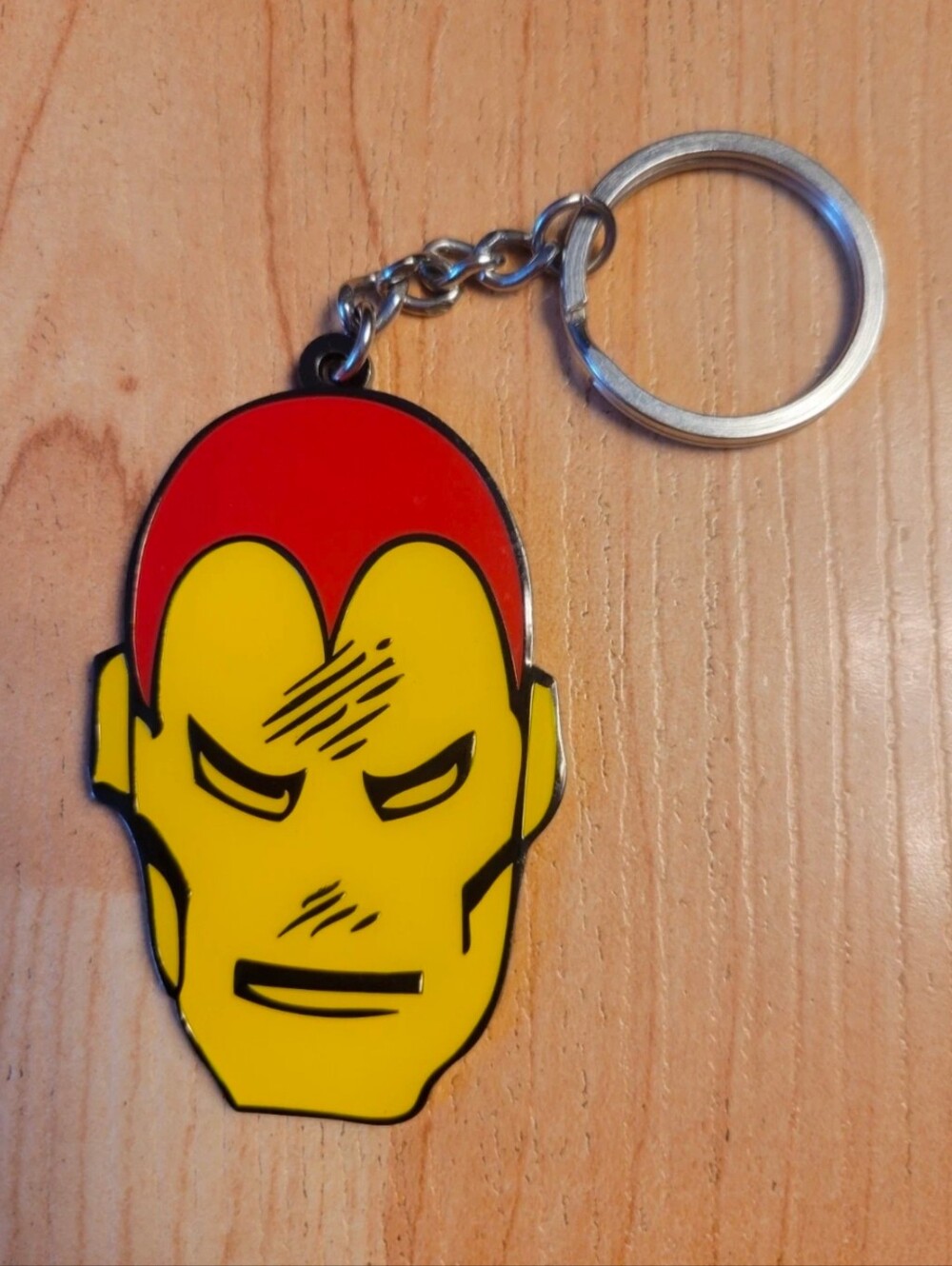 Marvel retro Iron Man keychain